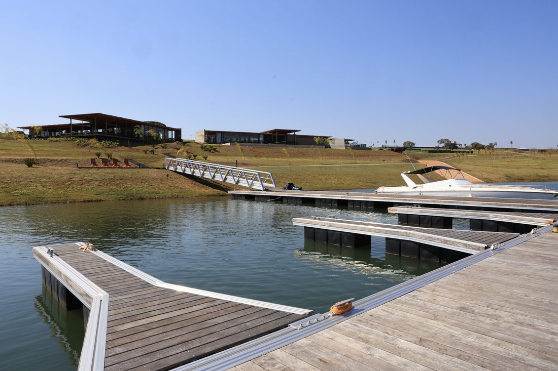 Clube visto do píer - Brisas Avaré